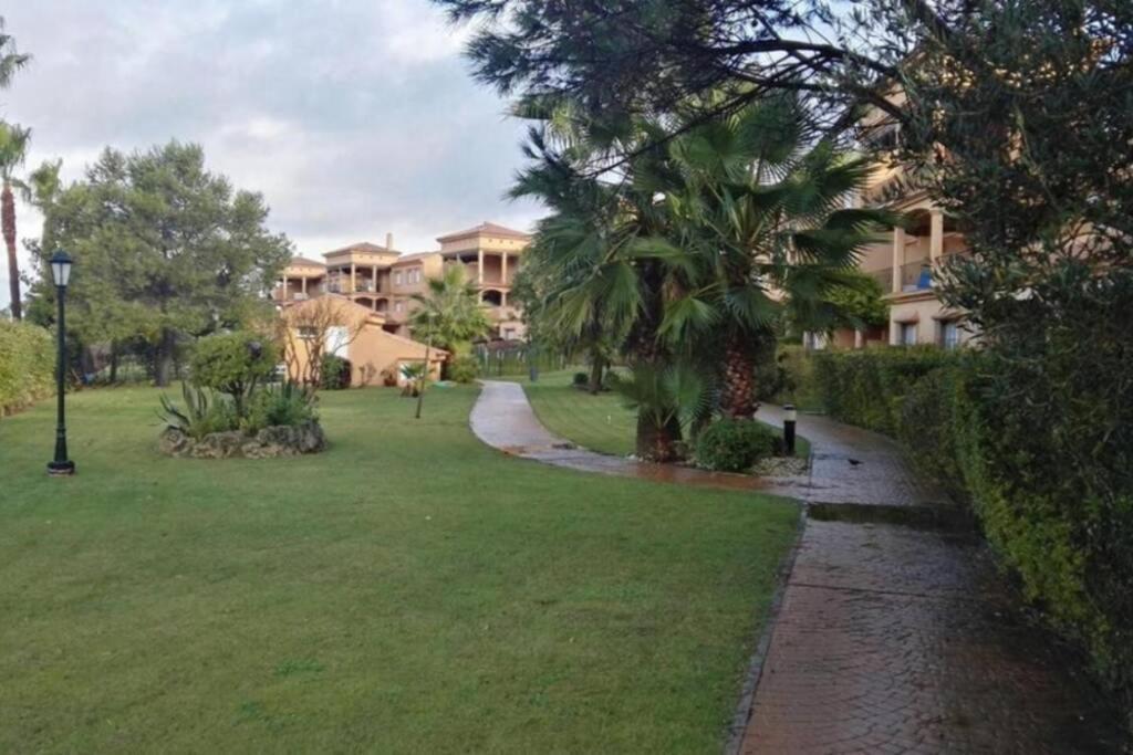 Precioso Apartamento Muy Cerca De La Playa Chiclana de la Frontera Esterno foto